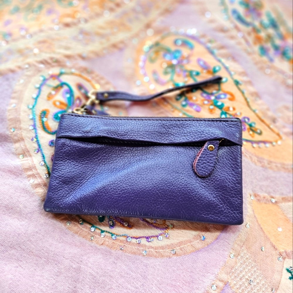 Dissona Purple Leather Wristlet